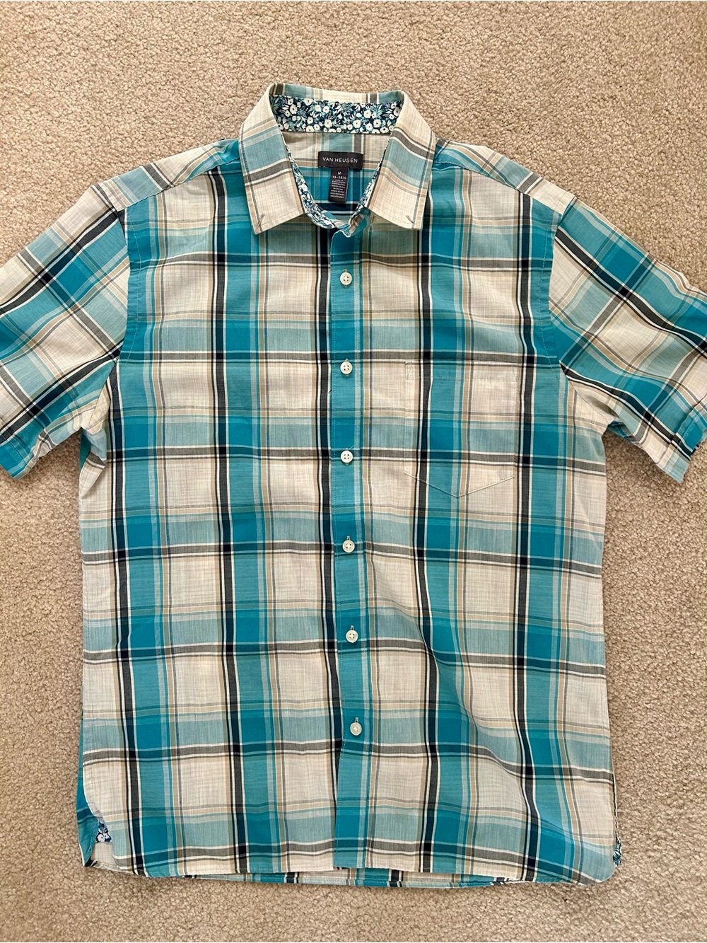 Men’s Size Medium Van Heusen Button Up Flannel Plaid Shirt Light Blue Tones